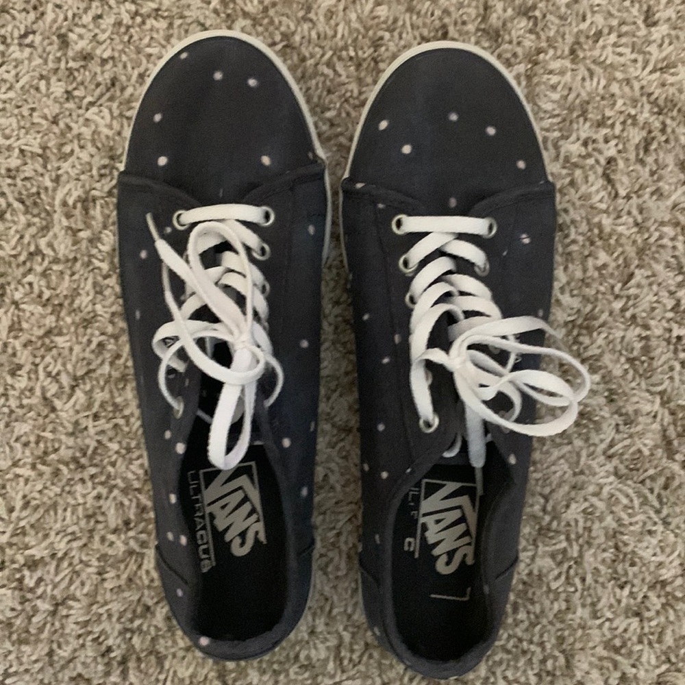Women’s cute polka dot vans